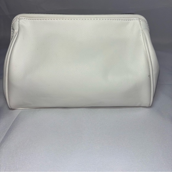 Rodan + Fields White PU Women's Cosmetics Travel Toiletry Bag - Picture 7 of 13
